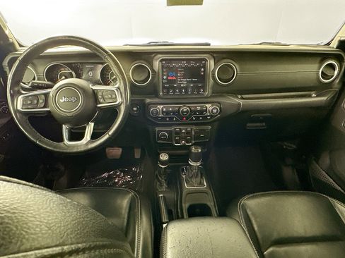 Used 2020 Jeep Wrangler Unlimited Sahara image 28