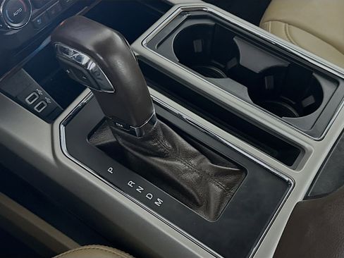 Used 2020 Ford F150 Lariat image 25