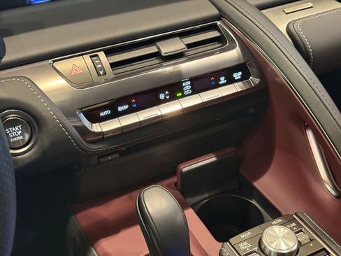 Certified 2022 Lexus LC 500 Coupe w/ Dynamic Handling Package image 32