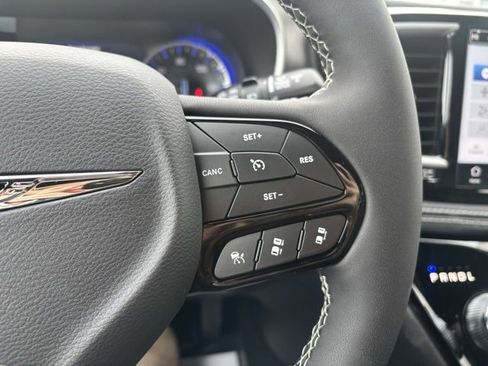 New 2026 Chrysler Pacifica Select w/ S Appearance Package image 16
