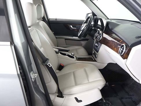Used 2014 Mercedes-Benz GLK 350 4MATIC image 30