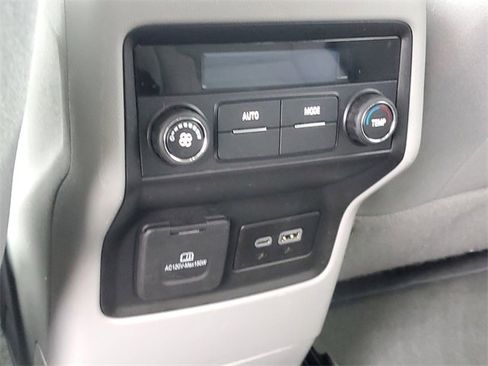 Certified 2023 GMC Acadia SLE w/ Driver Convenience Package image 13