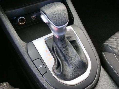 Used 2022 Kia Forte LXS image 22