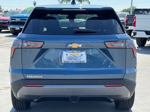 New 2026 Chevrolet Equinox LT image 4