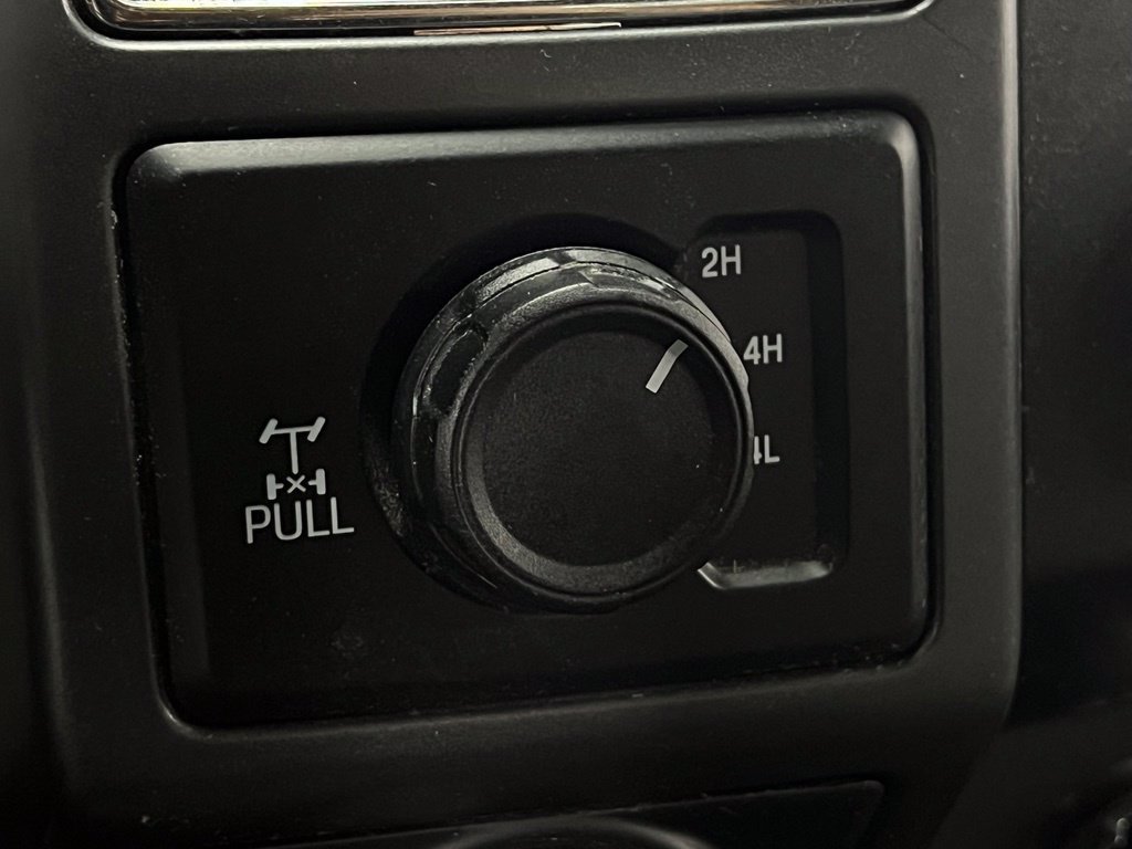 Used 2019 Ford F150 XLT w/ Equipment Group 302A Luxury AWD/4WD image 16