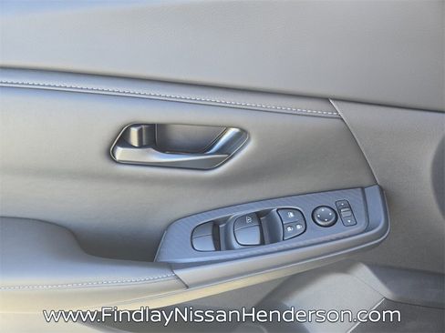 New 2025 Nissan Sentra S image 9