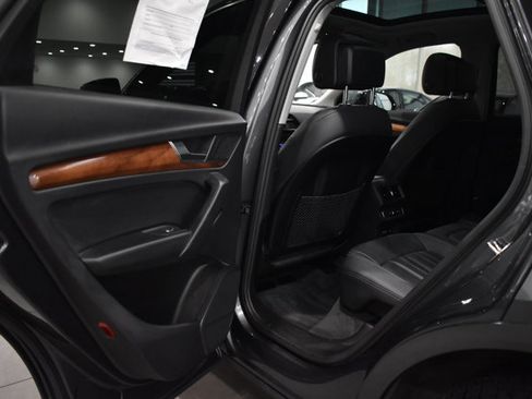 Used 2023 Audi Q5 2.0T Premium w/ Convenience Package image 31