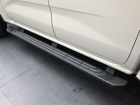 New 2025 Ford Ranger XLT w/ FX4 Off-Road Package image 11