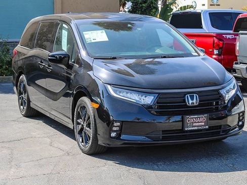Used 2024 Honda Odyssey Sport image 3