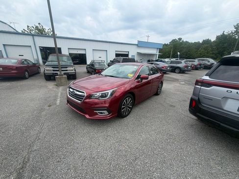 Used 2019 Subaru Legacy 2.5i Premium AWD/4WD image 3