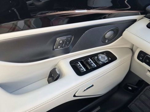 New 2026 Lincoln Nautilus Reserve w/ Jet Appearance Package image 12