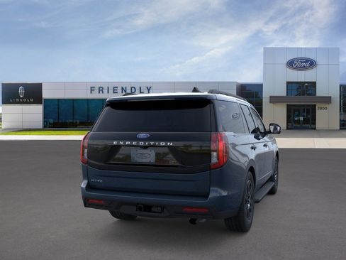 New 2026 Ford Expedition Active image 8