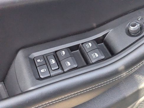 Used 2023 Jeep Grand Cherokee L Altitude image 29