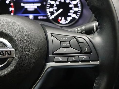 Used 2022 Nissan Sentra SV image 24