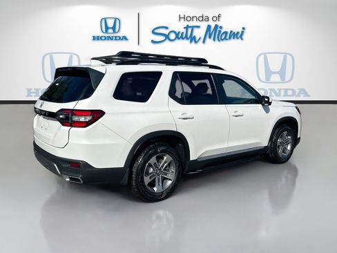 New 2026 Honda Pilot EX-L image 7