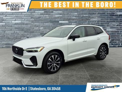 Used 2025 Volvo XC60 B5 Core w/ Protection Package Premier image 1