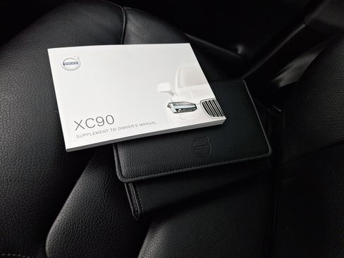 Used 2018 Volvo XC90 T6 Momentum w/ Convenience Package image 26