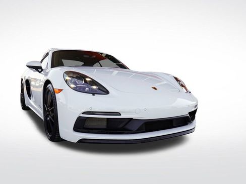 Used 2024 Porsche 718 Cayman GTS image 10