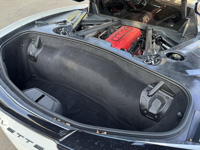 Used 2022 Chevrolet Corvette Stingray Preferred Cpe w/ Z51 Performance Package RWD image 28