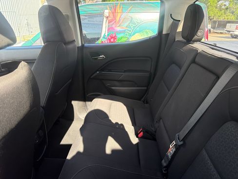 Used 2019 GMC Canyon SLE AWD/4WD image 5