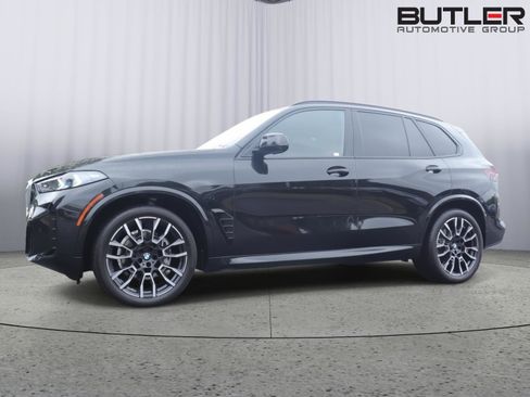 Used 2025 BMW X5 xDrive40i w/ M Sport Package AWD/4WD image 1