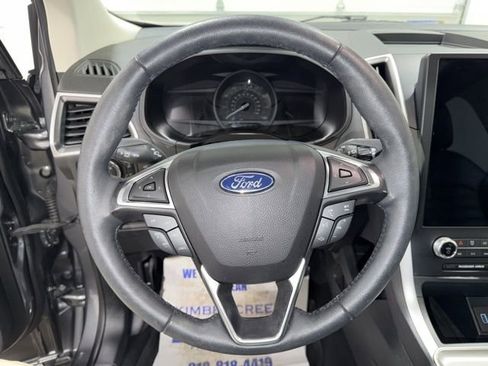 Used 2024 Ford Edge SEL w/ Convenience Package image 17