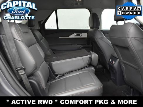 Used 2025 Ford Explorer Active w/ Active Comfort Package image 13
