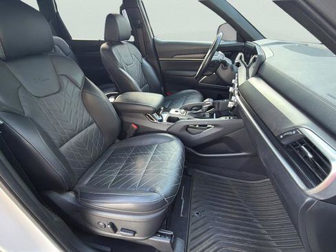 Used 2023 Kia Telluride EX X-Line image 30
