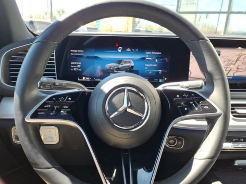 Used 2025 Mercedes-Benz GLS 450 4MATIC image 24