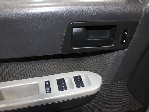 Used 2010 Ford Escape XLT FWD image 9