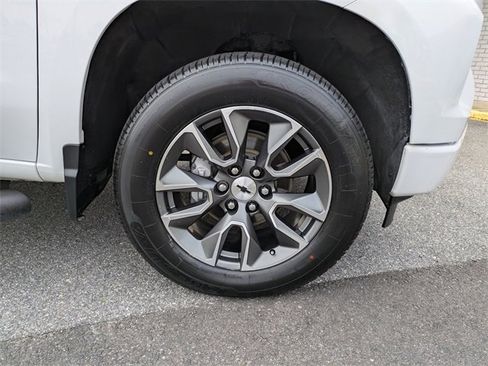 Used 2023 Chevrolet Silverado 1500 RST image 12