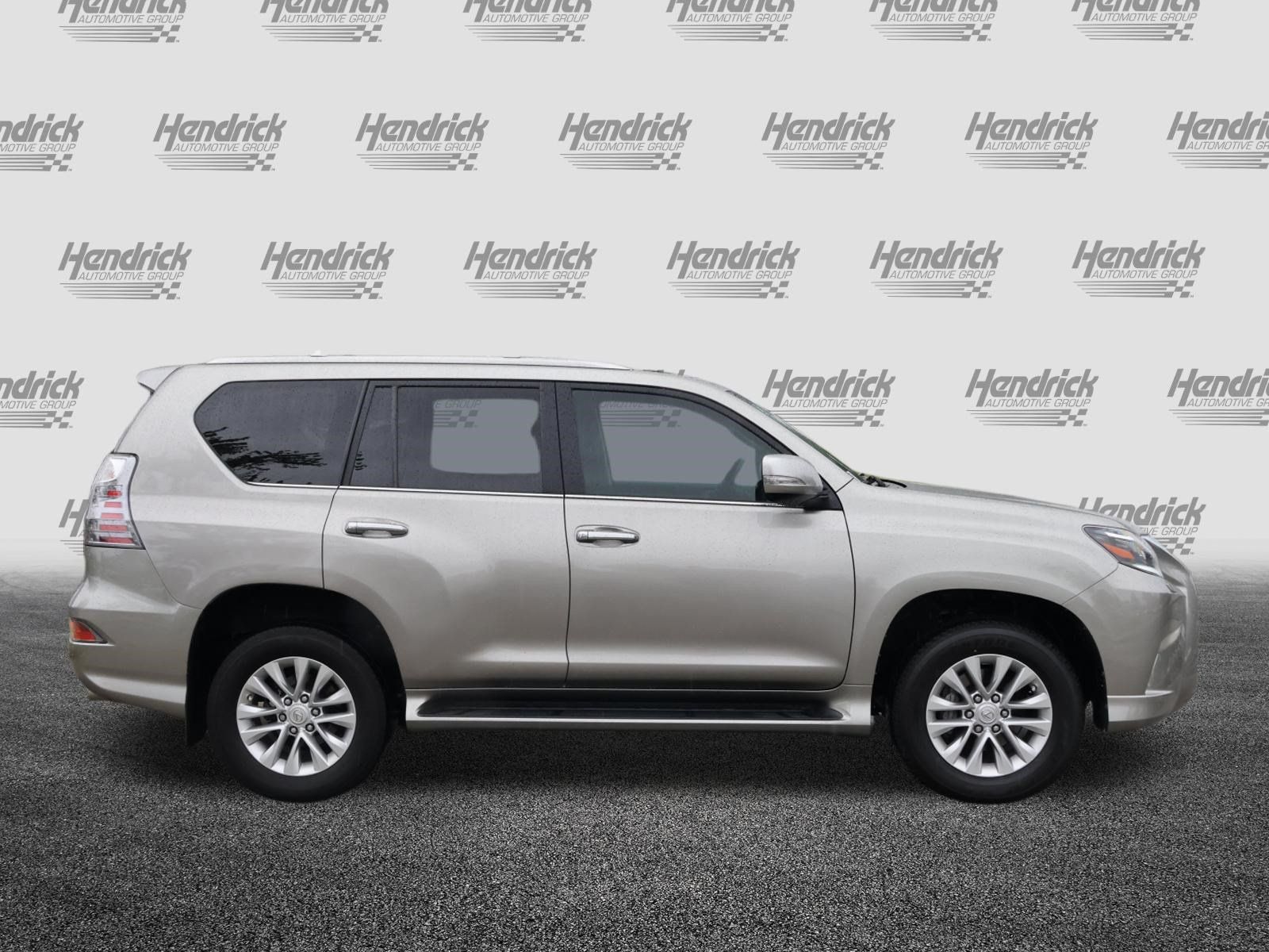 Used 2021 Lexus GX 460 Premium w/ Premium Package AWD/4WD image 10
