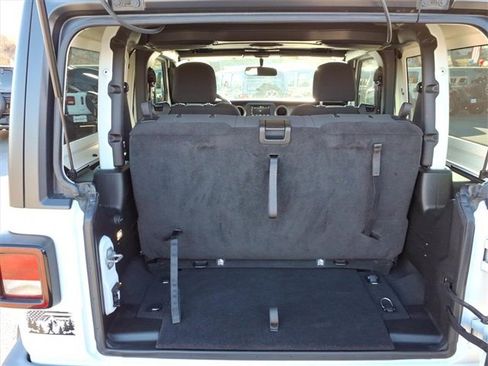 Used 2018 Jeep Wrangler Sport S image 6