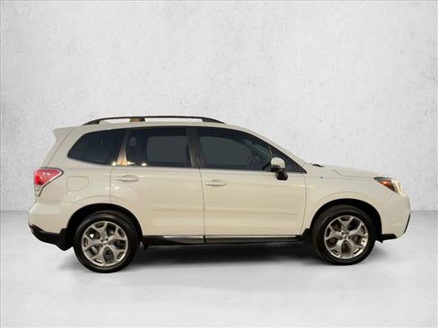 Used 2018 Subaru Forester 2.5i Touring image 4