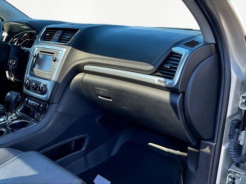 Used 2017 GMC Acadia Limited SLT image 28