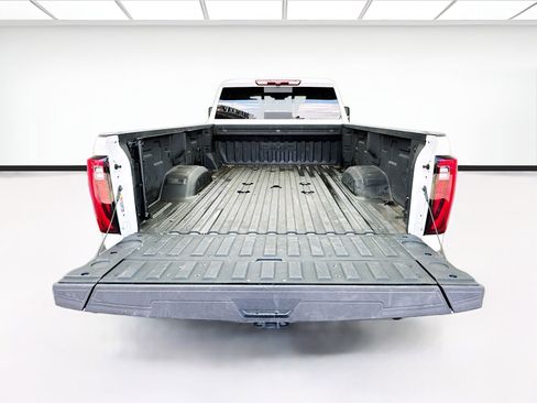Used 2024 GMC Sierra 2500 SLT w/ SLT Convenience Package AWD/4WD image 17