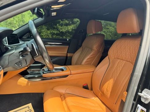 Used 2020 BMW 740i xDrive w/ M Sport Package AWD/4WD image 10