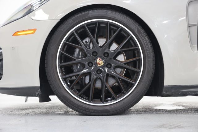 Used 2023 Porsche Panamera Platinum Edition RWD image 12