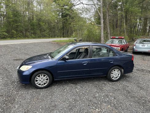 Used 2005 Honda Civic LX image 2