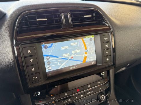 Used 2017 Jaguar F-PACE Premium AWD/4WD image 51