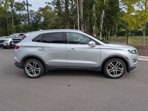 Used 2019 Lincoln MKC Reserve w/ MKC Climate Package AWD/4WD image 3
