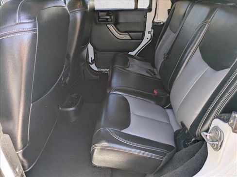 Used 2017 Jeep Wrangler Unlimited Sport w/ Quick Order Package 24S AWD/4WD image 17