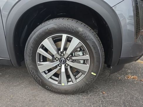 New 2026 Nissan Pathfinder SL image 12