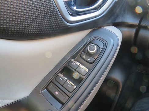 Used 2023 Subaru Forester Limited image 24