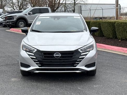 Used 2025 Nissan Versa S image 2