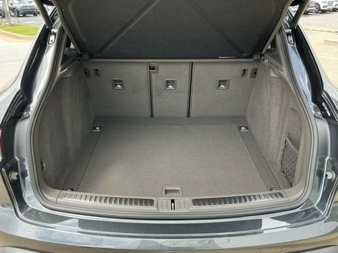 New 2025 Porsche Macan image 26