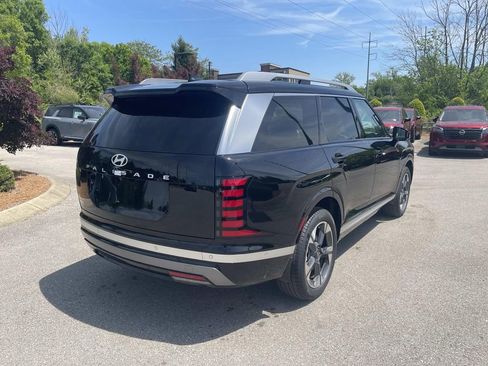 New 2026 Hyundai Palisade Limited FWD image 3
