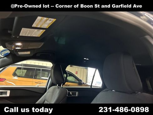 Used 2020 Ford Explorer XLT w/ Comfort Package AWD/4WD image 13
