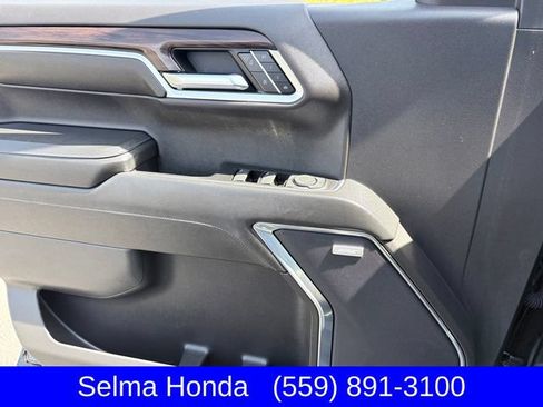 Used 2023 GMC Sierra 1500 SLT w/ SLT Premium Package AWD/4WD image 12