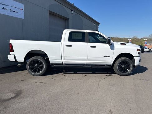 New 2026 RAM 2500 Big Horn AWD/4WD image 7
